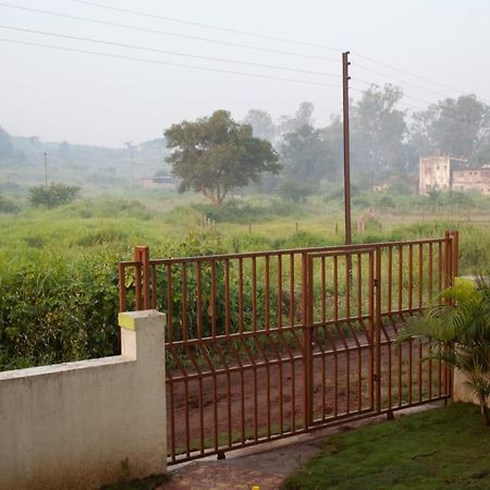 Karjat Mountain Villa Екстер'єр фото